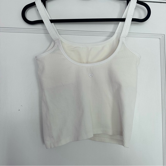 WHITE Lululemon — Ebb to Street Scoop-Neck Cropped Tank Top - Picture 2 of 5
